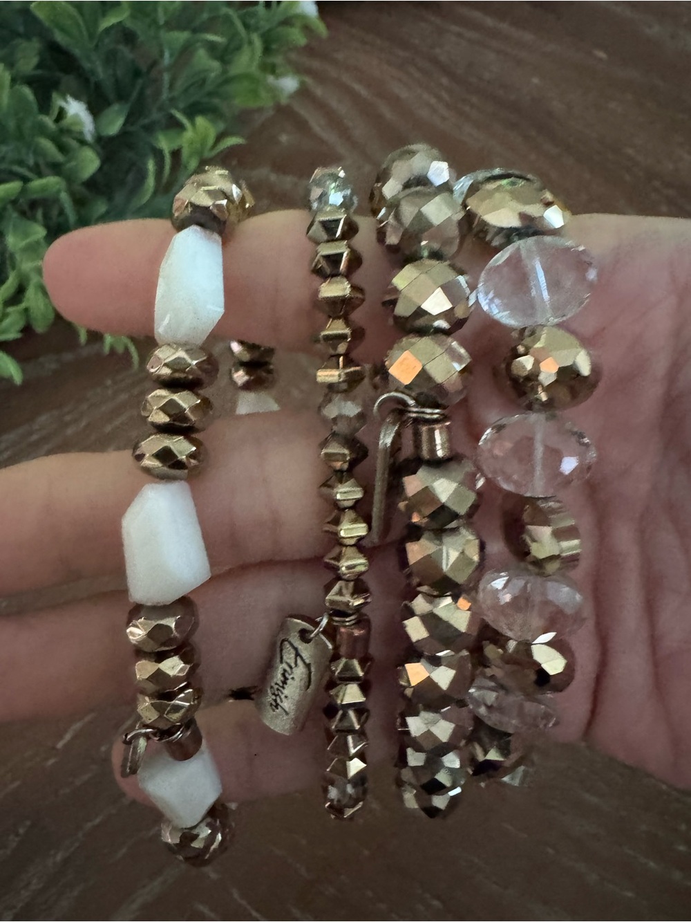 Erimish Beaded Stretch Bracelet Set - Gold and White